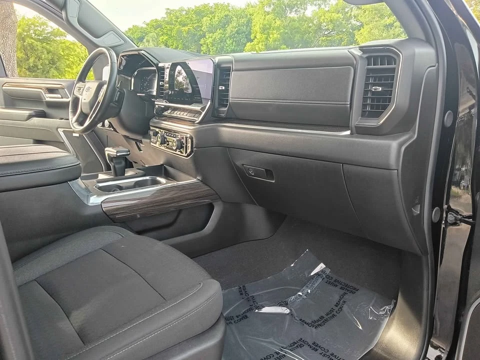 2024 Chevrolet Silverado 4th Gen - Image 12 of 16