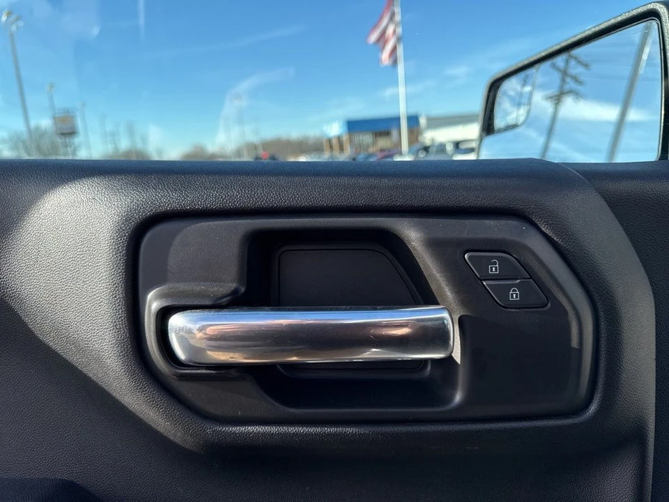 2024 Chevrolet Silverado 4th Gen - Image 11 of 21