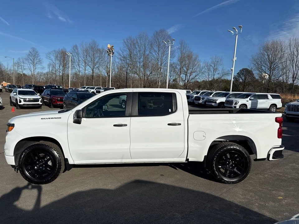 2024 Chevrolet Silverado 4th Gen - Image 2 of 21