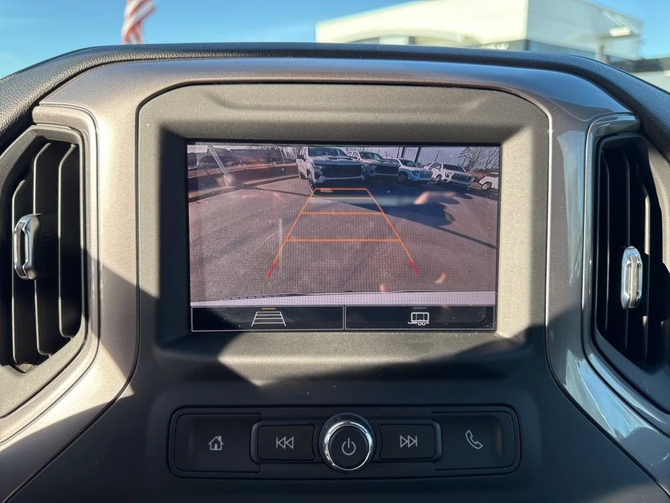 2024 Chevrolet Silverado 4th Gen - Image 18 of 21