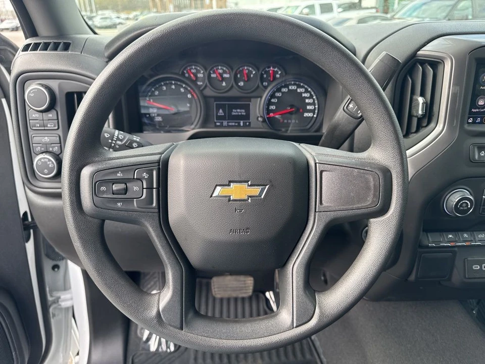2024 Chevrolet Silverado 4th Gen - Image 15 of 21