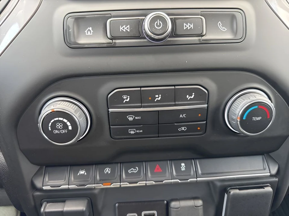 2024 Chevrolet Silverado 4th Gen - Image 17 of 21