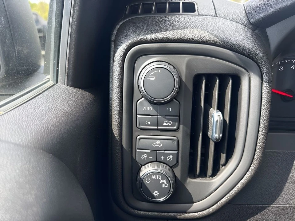 2024 Chevrolet Silverado 4th Gen - Image 20 of 21