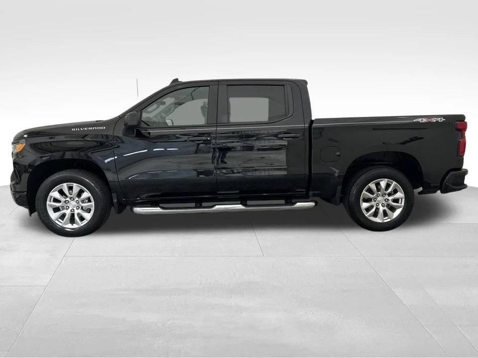 2024 Chevrolet Silverado 4th Gen - Image 2 of 12