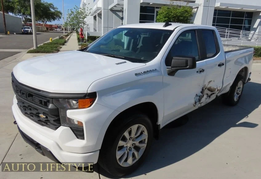 2024 Chevrolet Silverado 4th Gen - Image 2 of 21