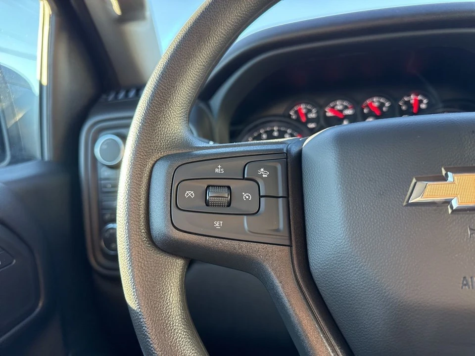 2024 Chevrolet Silverado 4th Gen - Image 15 of 21
