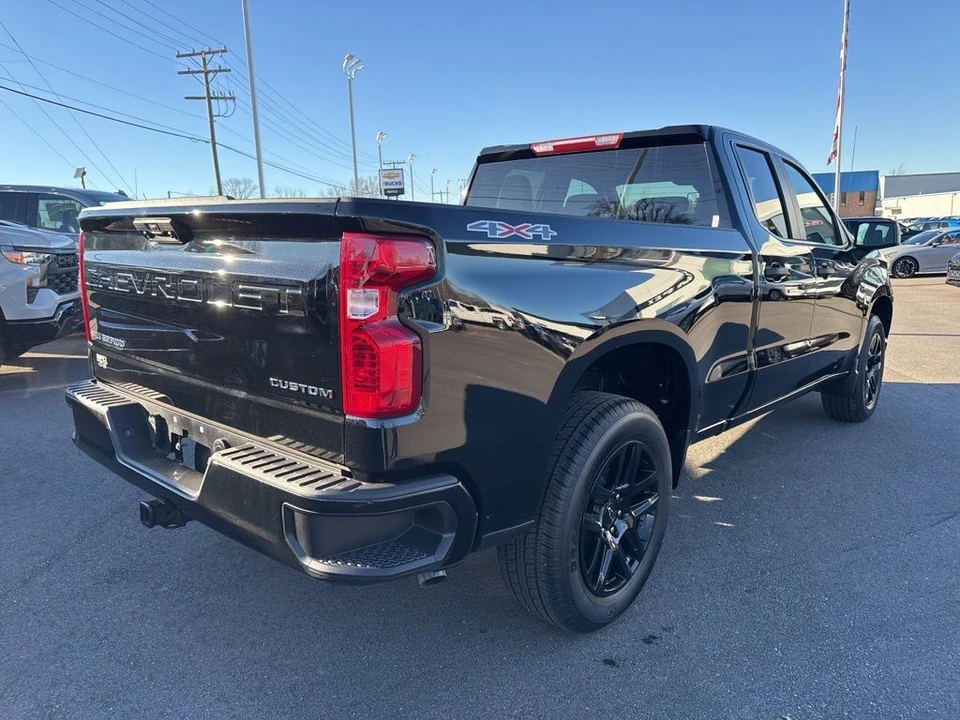 2024 Chevrolet Silverado 4th Gen - Image 5 of 12