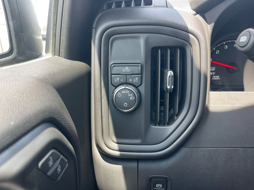 2024 Chevrolet Silverado 4th Gen - Image 20 of 21