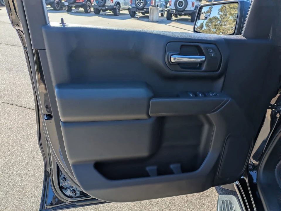 2024 Chevrolet Silverado 4th Gen - Image 15 of 21