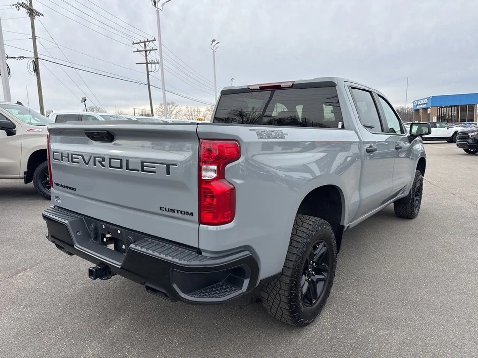 2024 Chevrolet Silverado 4th Gen - Image 5 of 12