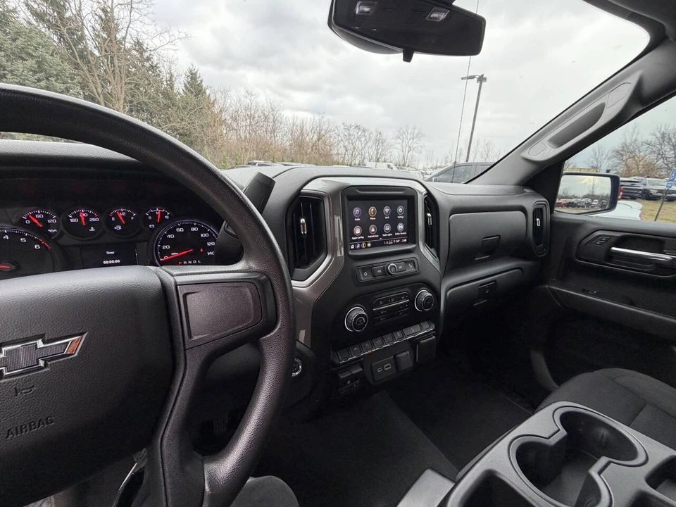 2024 Chevrolet Silverado 4th Gen - Image 17 of 21