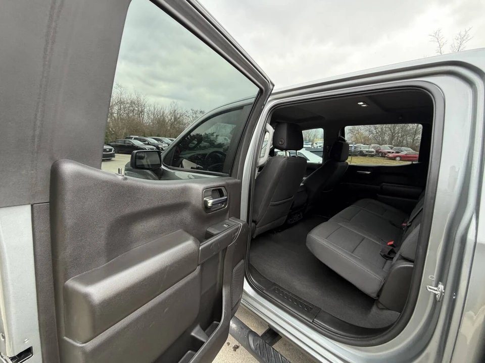2024 Chevrolet Silverado 4th Gen - Image 19 of 21