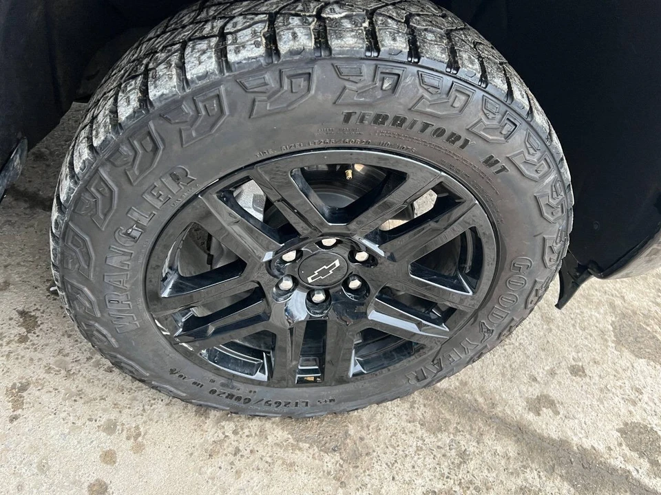 2024 Chevrolet Silverado 4th Gen - Image 10 of 21