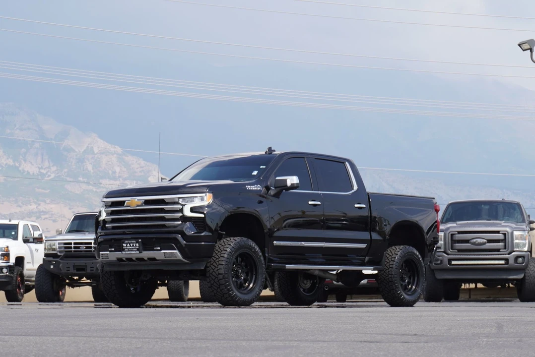 2024 Chevrolet Silverado 4th Gen - Image 2 of 12