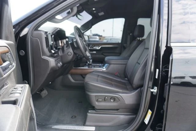 2024 Chevrolet Silverado 4th Gen - Image 19 of 21