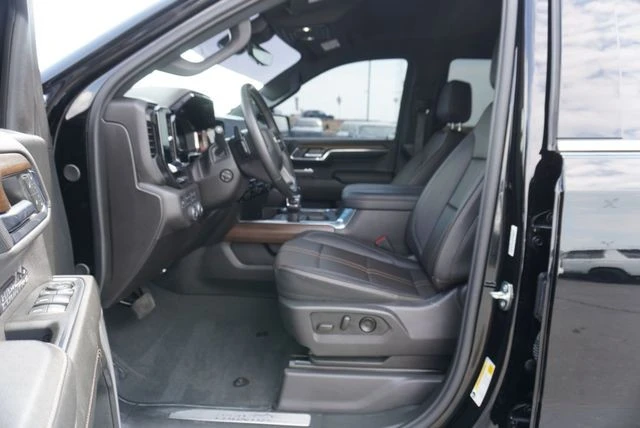 2024 Chevrolet Silverado 4th Gen - Image 19 of 21