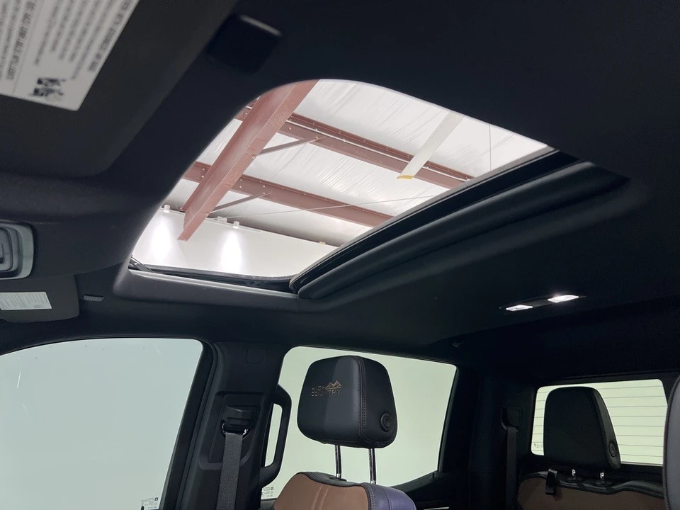 2024 Chevrolet Silverado 4th Gen - Image 17 of 21