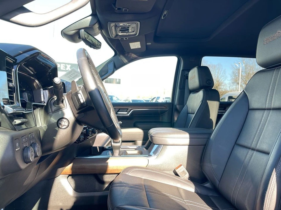 2024 Chevrolet Silverado 4th Gen - Image 9 of 12