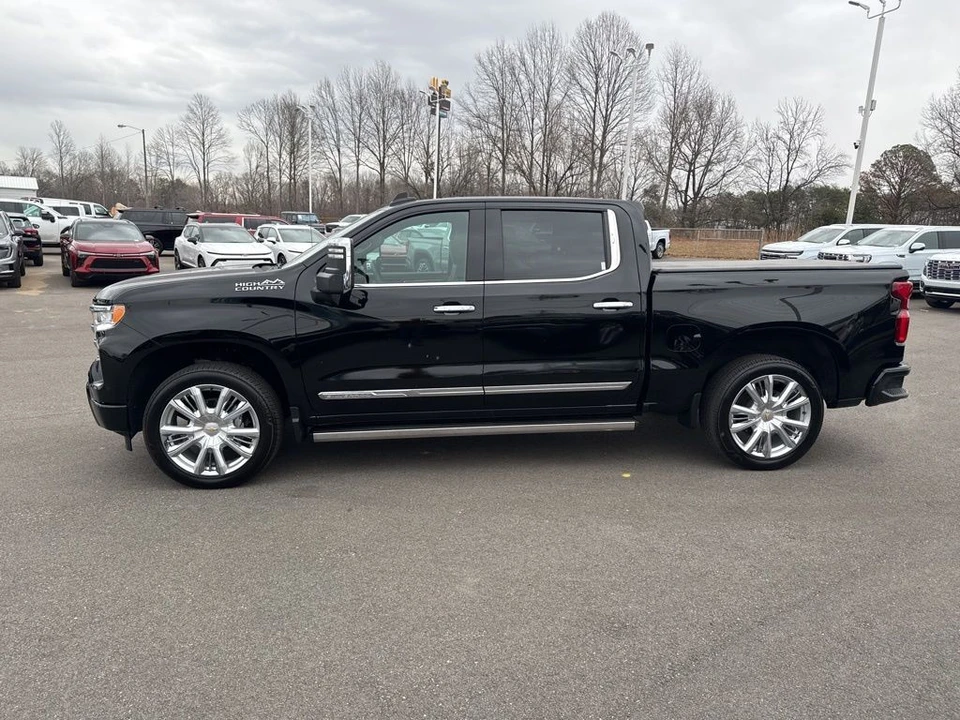 2024 Chevrolet Silverado 4th Gen - Image 2 of 12