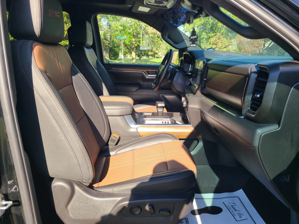 2024 Chevrolet Silverado 4th Gen - Image 15 of 21