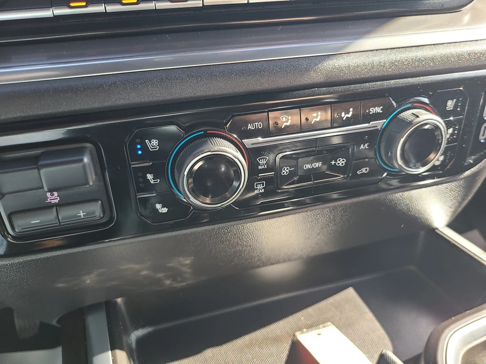 2024 Chevrolet Silverado 4th Gen - Image 19 of 21