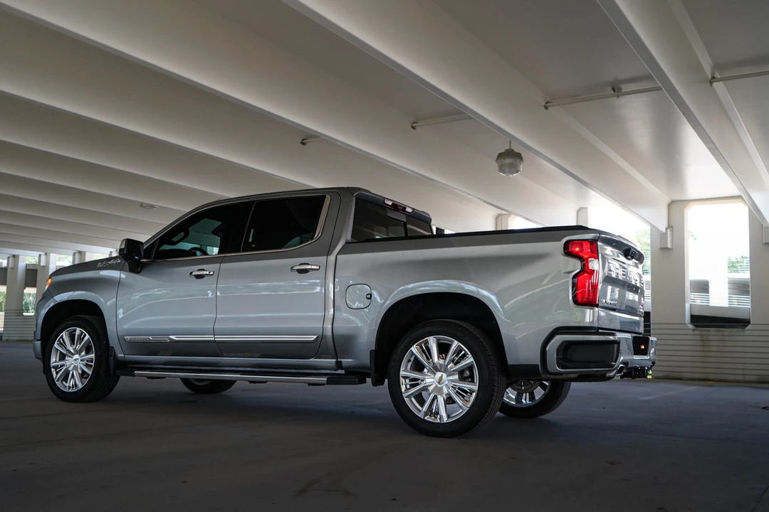 2024 Chevrolet Silverado 4th Gen - Image 18 of 31