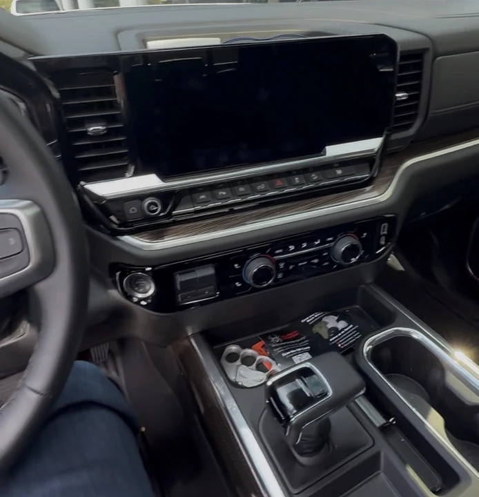 2024 Chevrolet Silverado 4th Gen - Image 6 of 10
