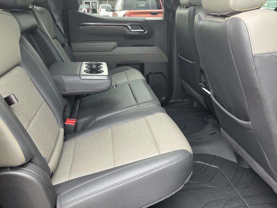 2024 Chevrolet Silverado 4th Gen - Image 14 of 21