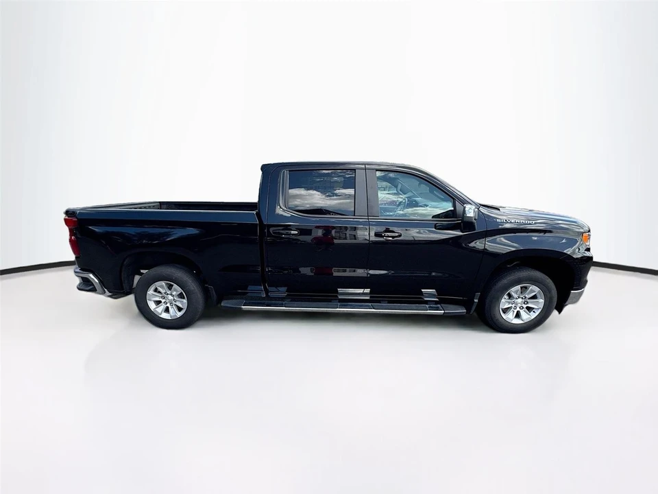 2024 Chevrolet Silverado 4th Gen - Image 2 of 11