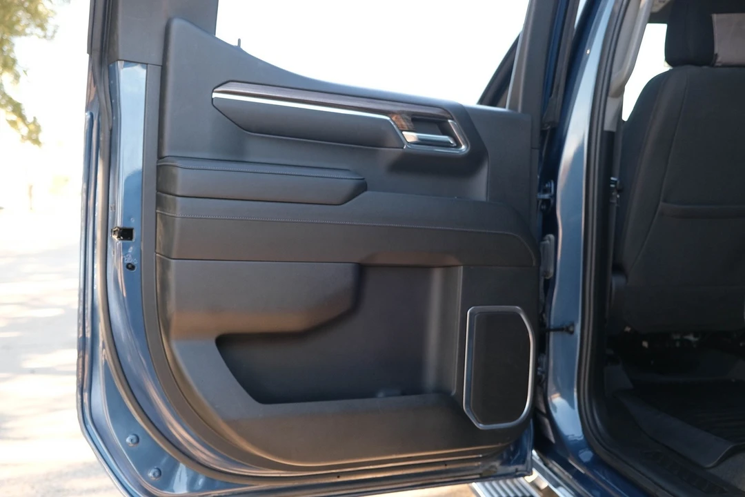 2024 Chevrolet Silverado 4th Gen - Image 18 of 21