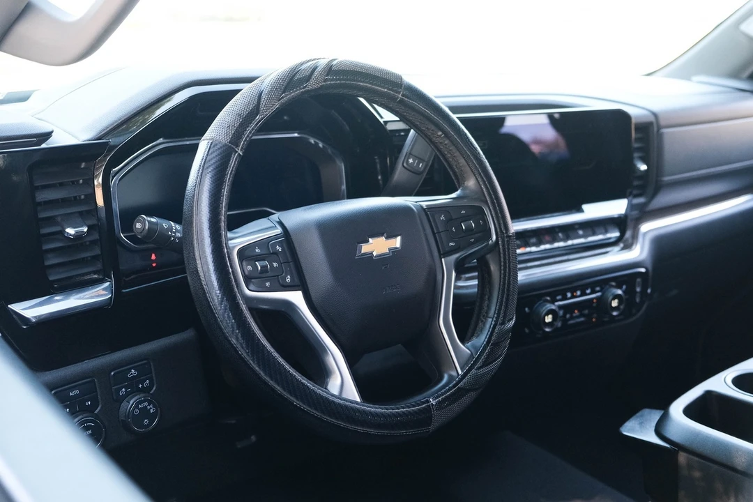 2024 Chevrolet Silverado 4th Gen - Image 17 of 21