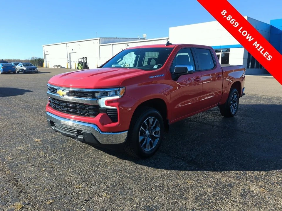 2024 Chevrolet Silverado 4th Gen - Image 2 of 20