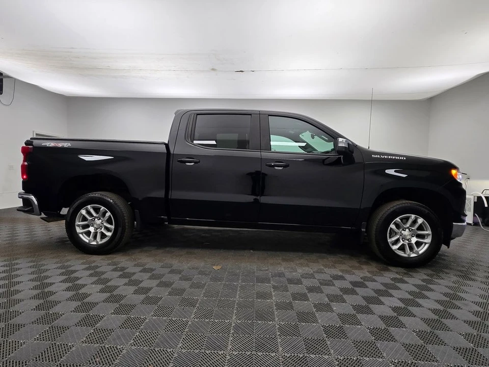 2024 Chevrolet Silverado 4th Gen - Image 8 of 12