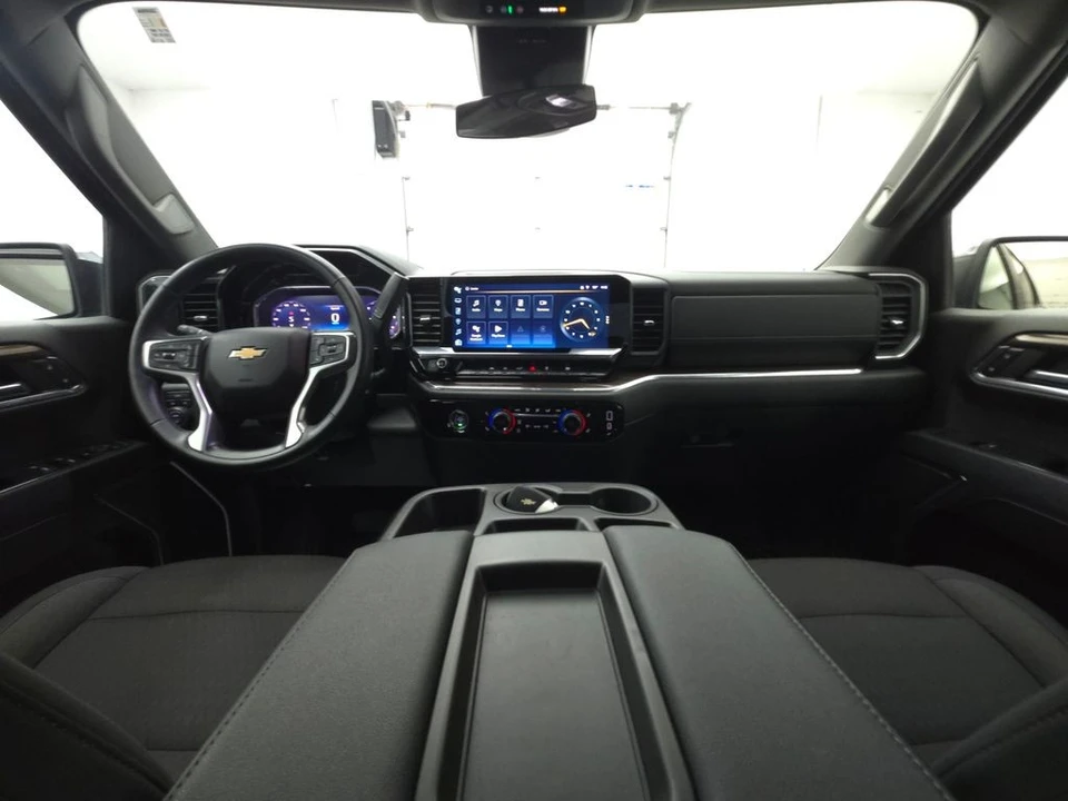 2024 Chevrolet Silverado 4th Gen - Image 2 of 12