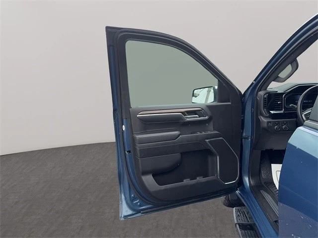 2024 Chevrolet Silverado 4th Gen - Image 11 of 12