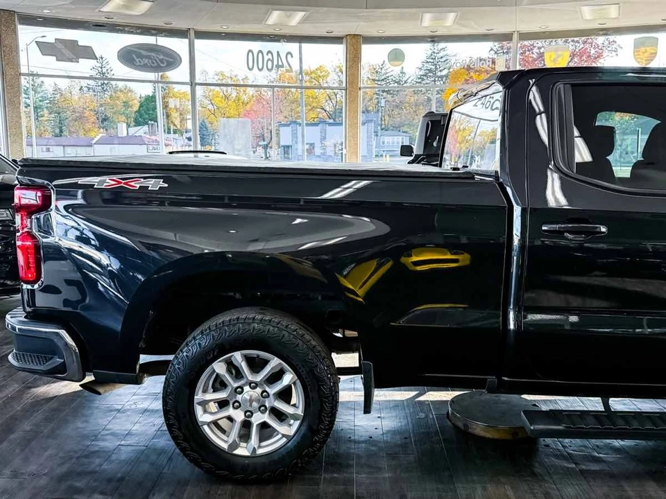 2024 Chevrolet Silverado 4th Gen - Image 15 of 21