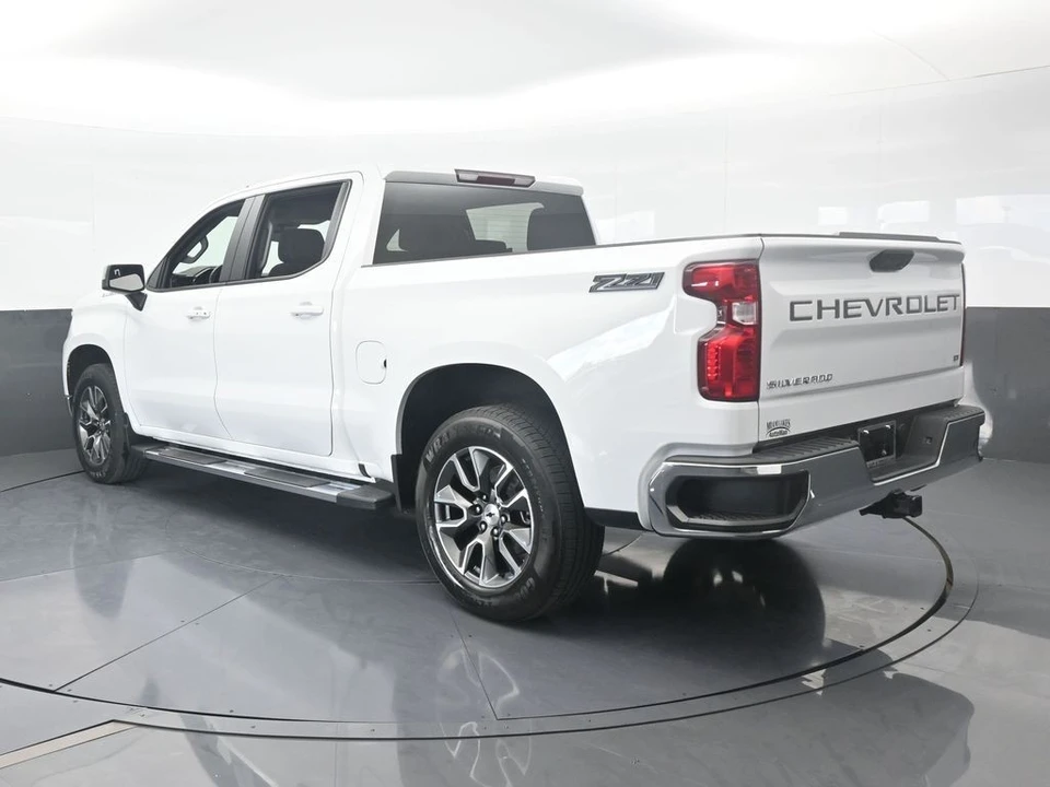 2024 Chevrolet Silverado 4th Gen - Image 4 of 12
