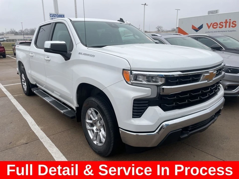 2024 Chevrolet Silverado 4th Gen - Image 3 of 12