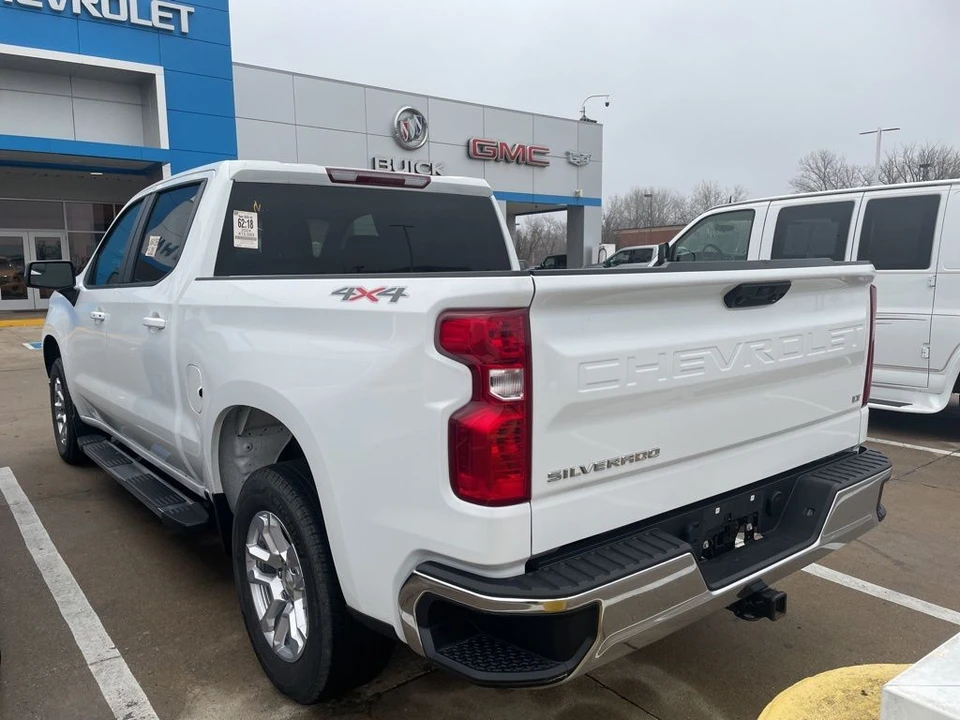 2024 Chevrolet Silverado 4th Gen - Image 5 of 12