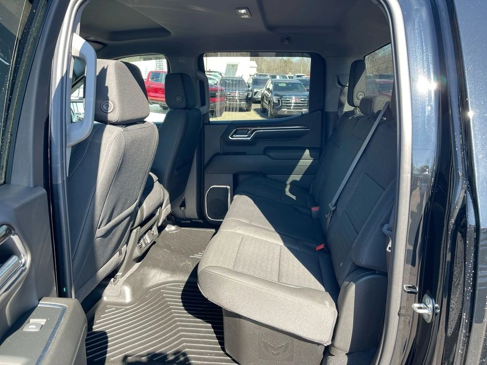 2024 Chevrolet Silverado 4th Gen - Image 11 of 21