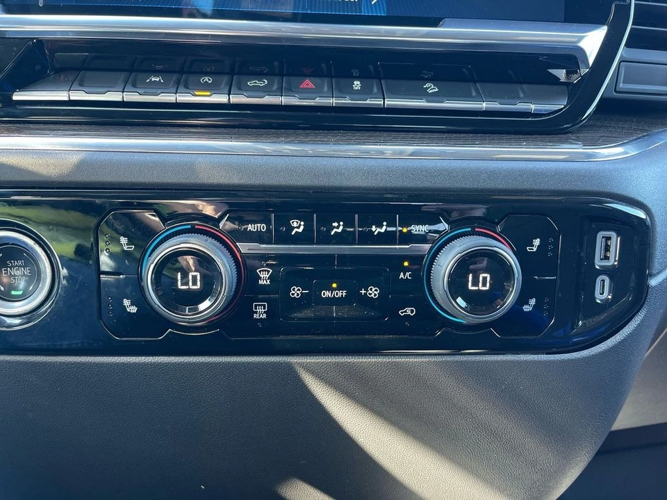 2024 Chevrolet Silverado 4th Gen - Image 18 of 21
