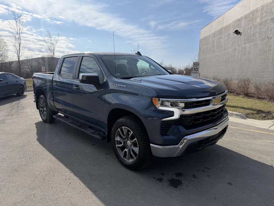2024 Chevrolet Silverado 4th Gen - Image 4 of 21