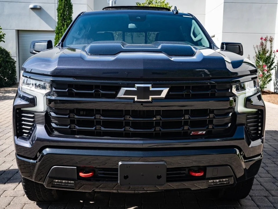 2024 Chevrolet Silverado 4th Gen - Image 2 of 21