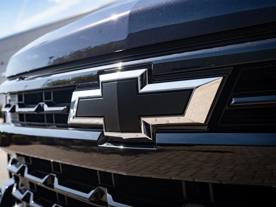 2024 Chevrolet Silverado 4th Gen - Image 3 of 21