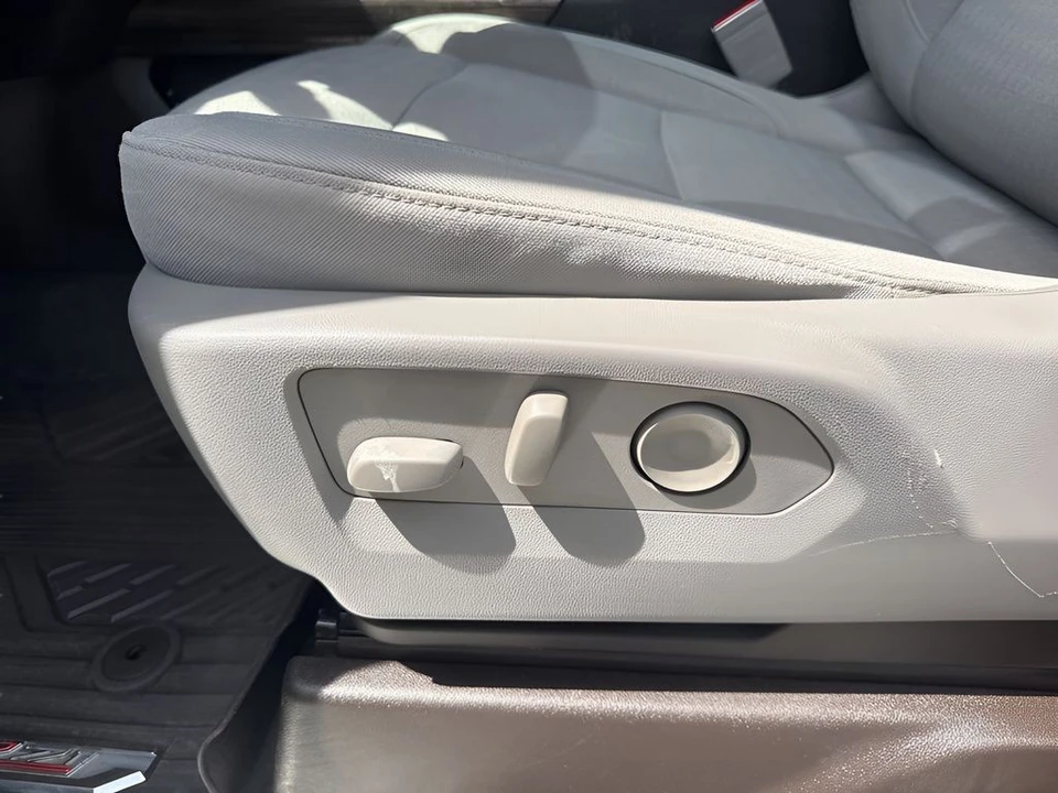 2024 Chevrolet Silverado 4th Gen - Image 10 of 21