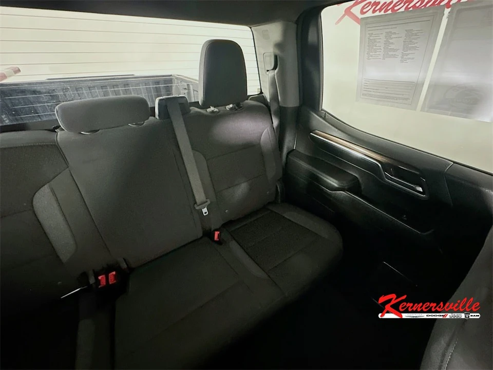 2024 Chevrolet Silverado 4th Gen - Image 14 of 21