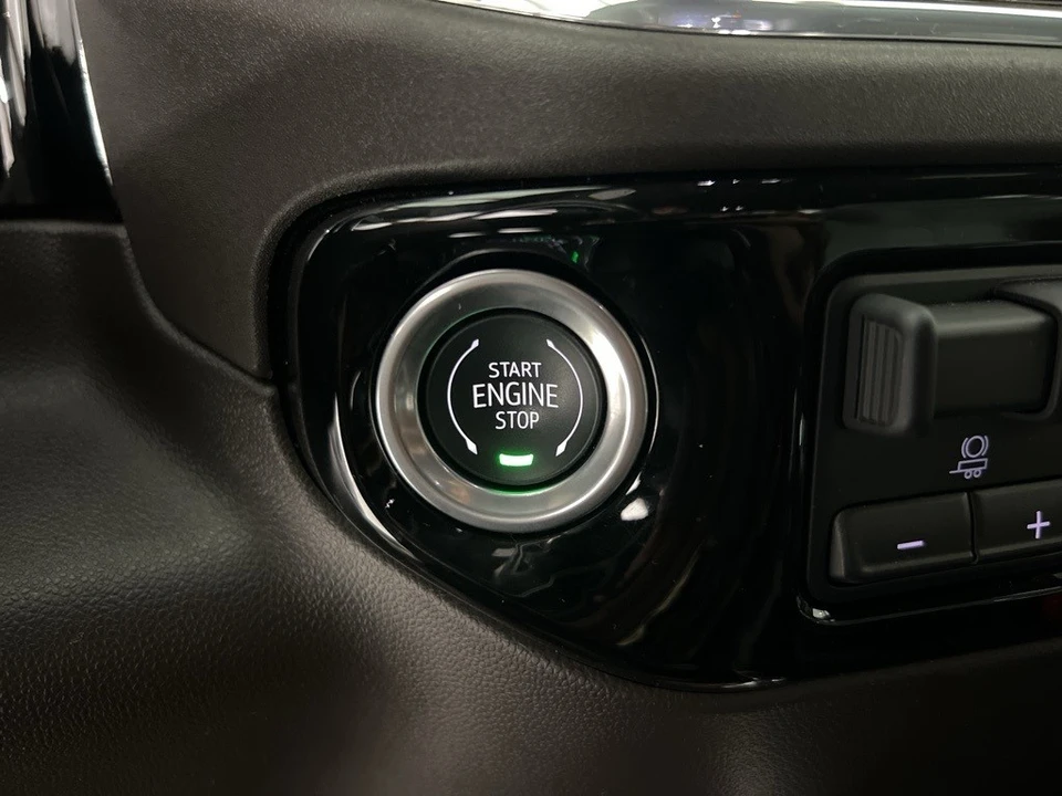 2024 Chevrolet Silverado 4th Gen - Image 16 of 21