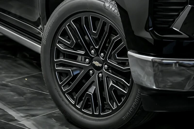 2024 Chevrolet Silverado 4th Gen - Image 3 of 21