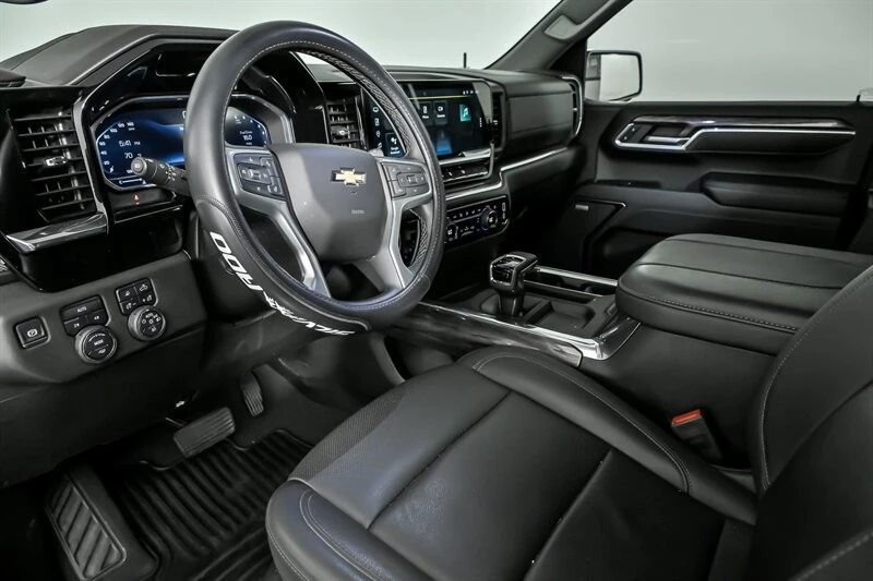 2024 Chevrolet Silverado 4th Gen - Image 17 of 21