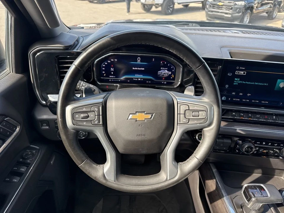2024 Chevrolet Silverado 4th Gen - Image 15 of 21